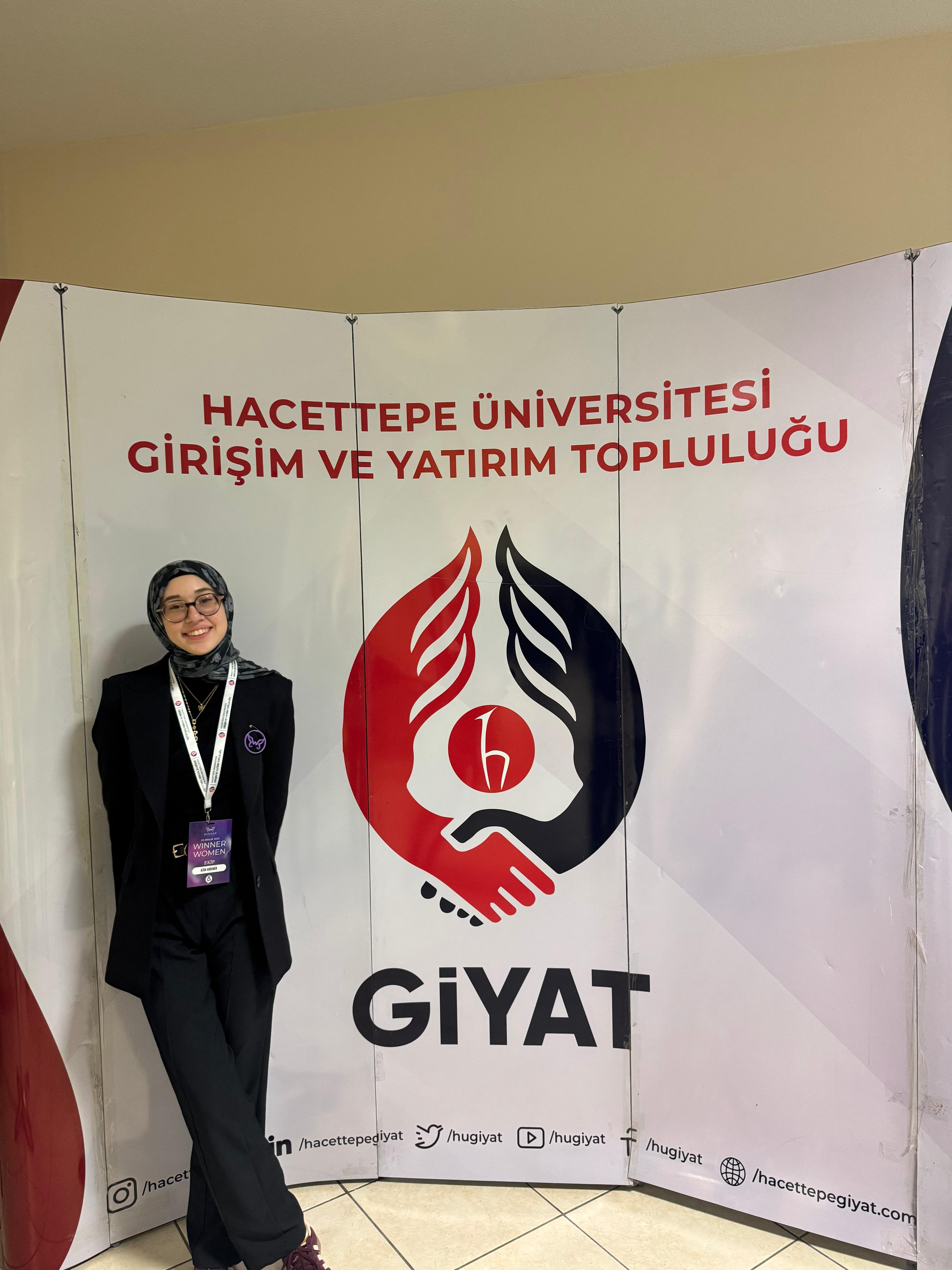 Azra Nur Akdemir
