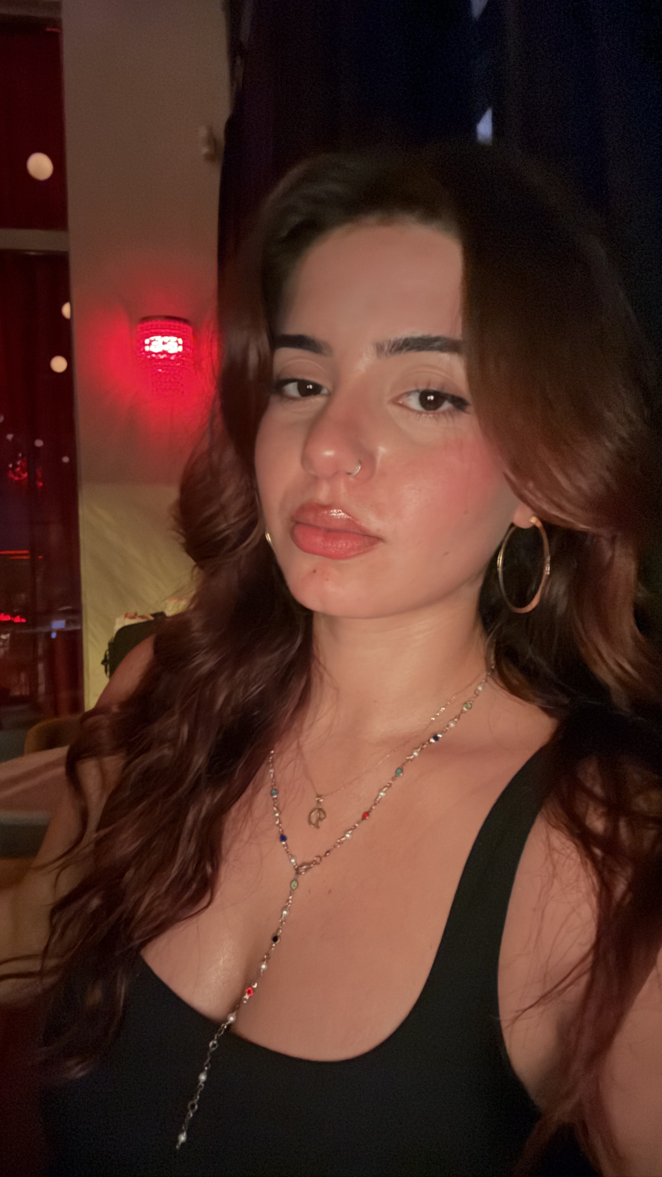 Defne Gülhan
