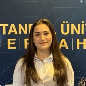 Nisa Zamur
